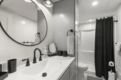 17 Bennett Way Newmarket NH 03857