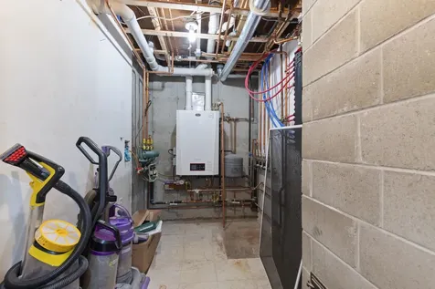 17 Bennett Way Newmarket NH 03857