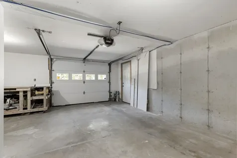 17 Bennett Way Newmarket NH 03857