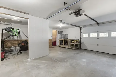 17 Bennett Way Newmarket NH 03857