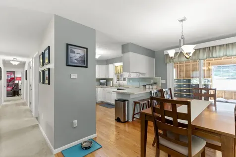 17 Bennett Way Newmarket NH 03857