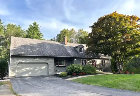 10 Pinewood Drive Hampstead NH 03841
