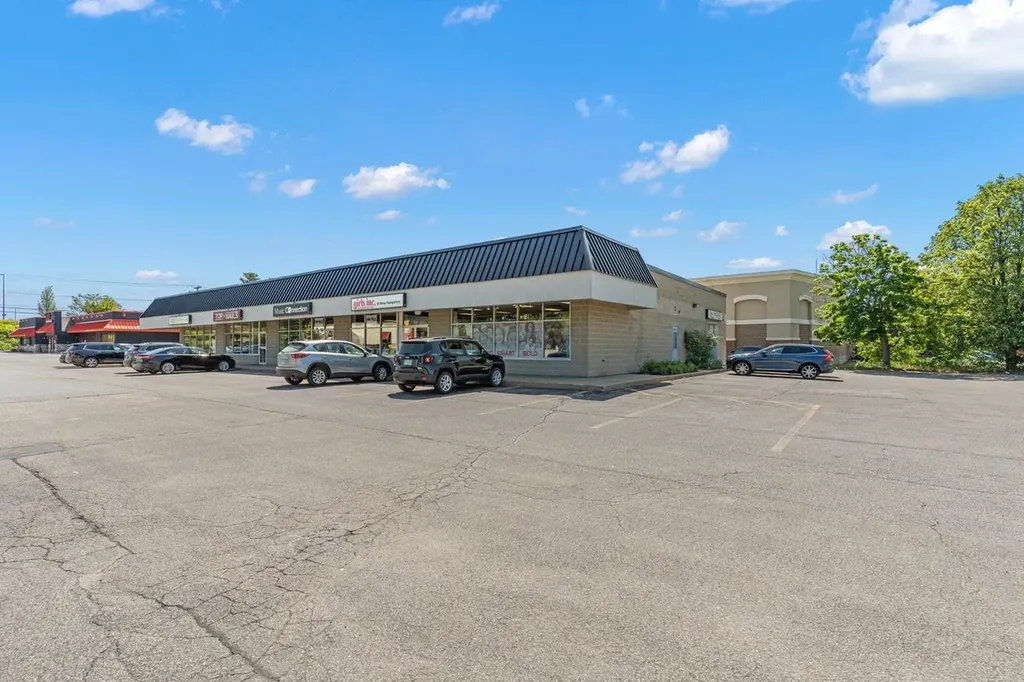 1711 South Willow Street Manchester NH 03103