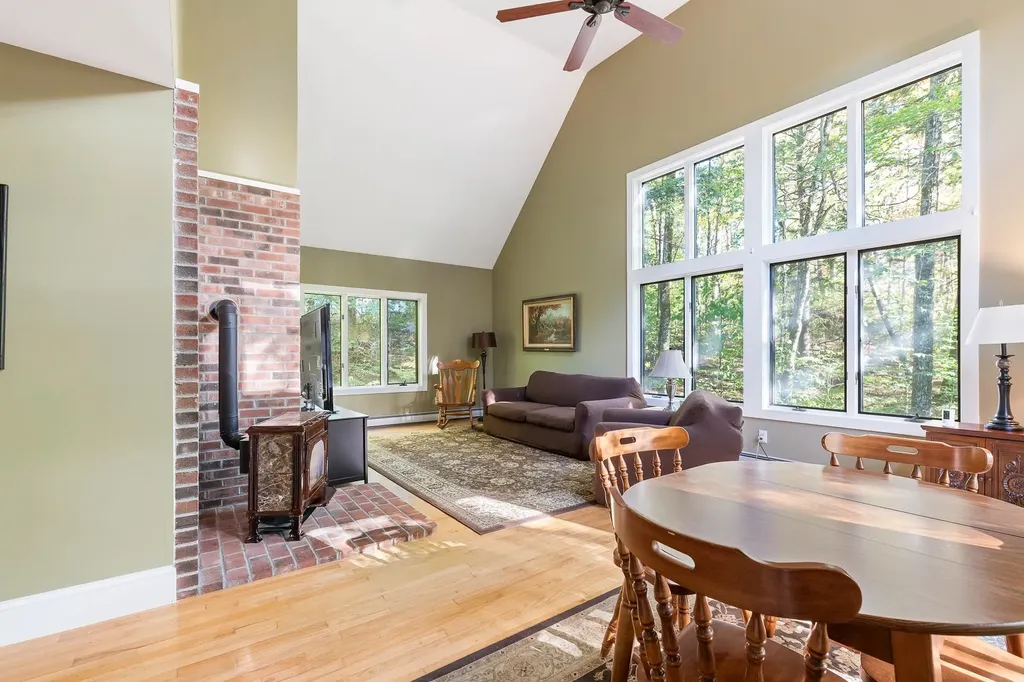 13 Moose Run Grantham NH 03753