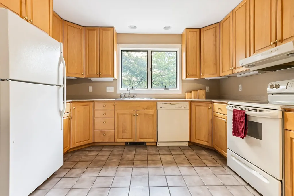 13 Moose Run Grantham NH 03753