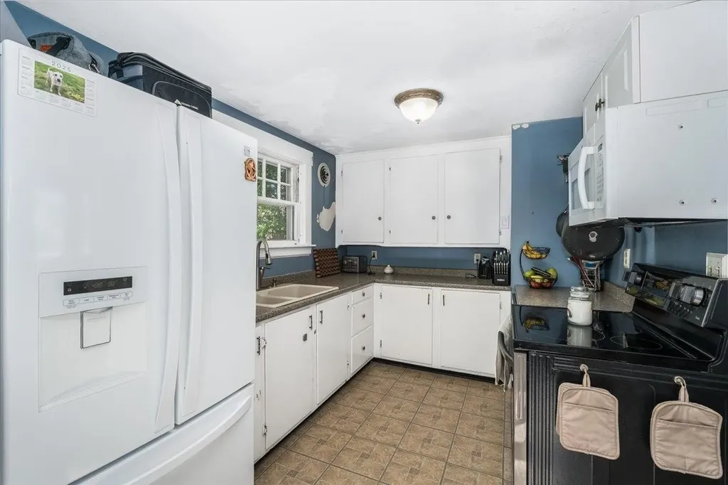 52 Hutchins Street Concord NH 03303