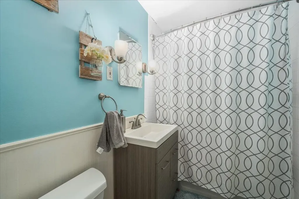 52 Hutchins Street Concord NH 03303