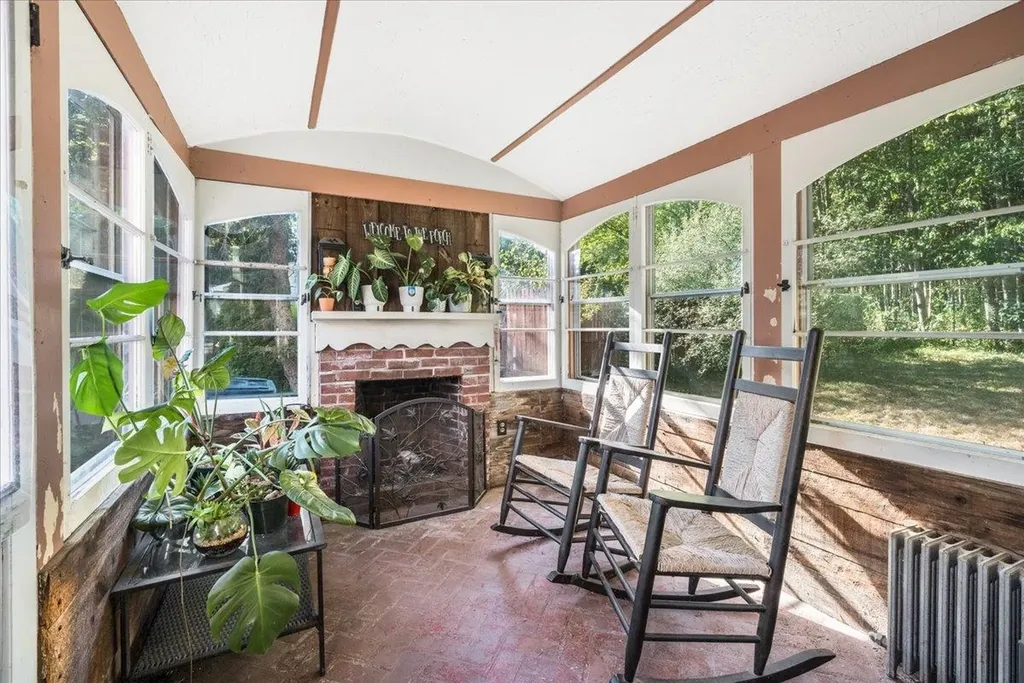 52 Hutchins Street Concord NH 03303