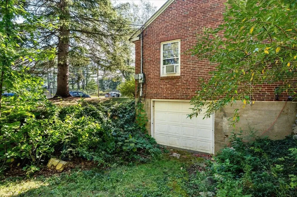52 Hutchins Street Concord NH 03303