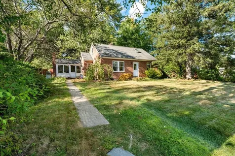 52 Hutchins Street Concord NH 03303