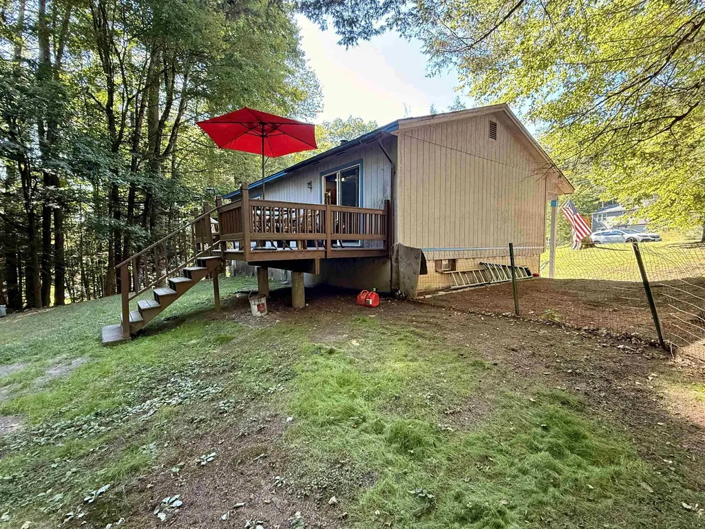 91 Carriage Hill Brattleboro VT 05301