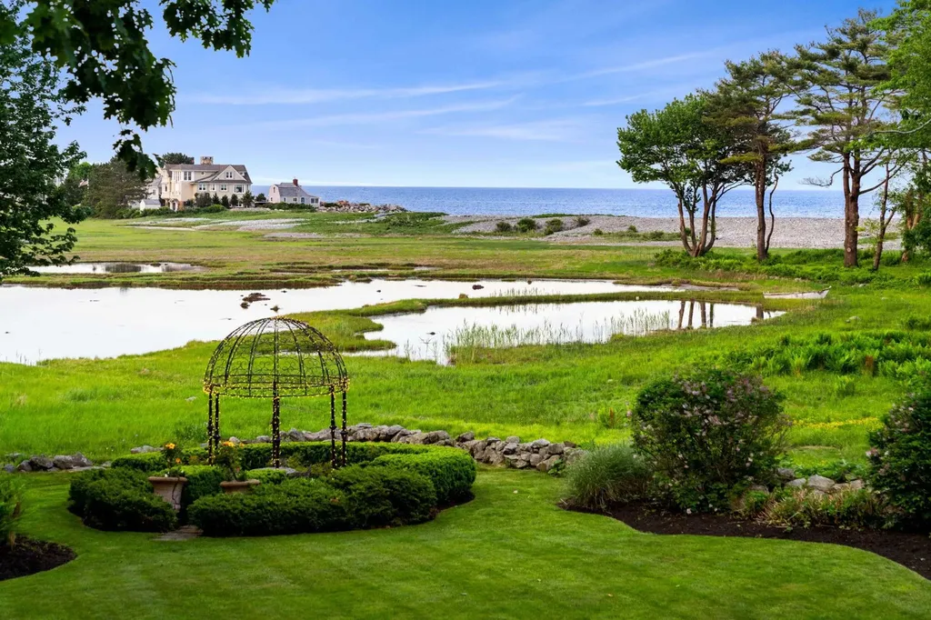 6 Wildwood Lane Rye NH 03870