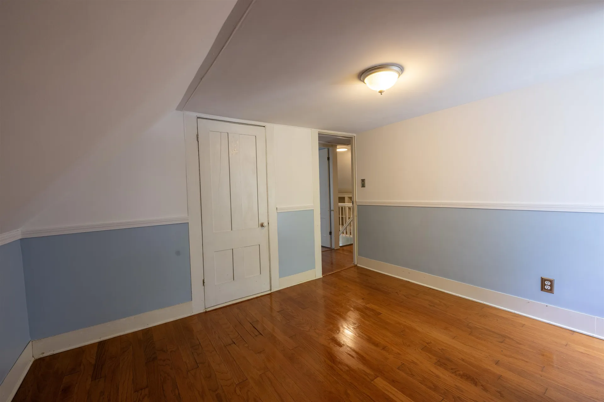 8 Old Manchester Road Raymond NH 03077
