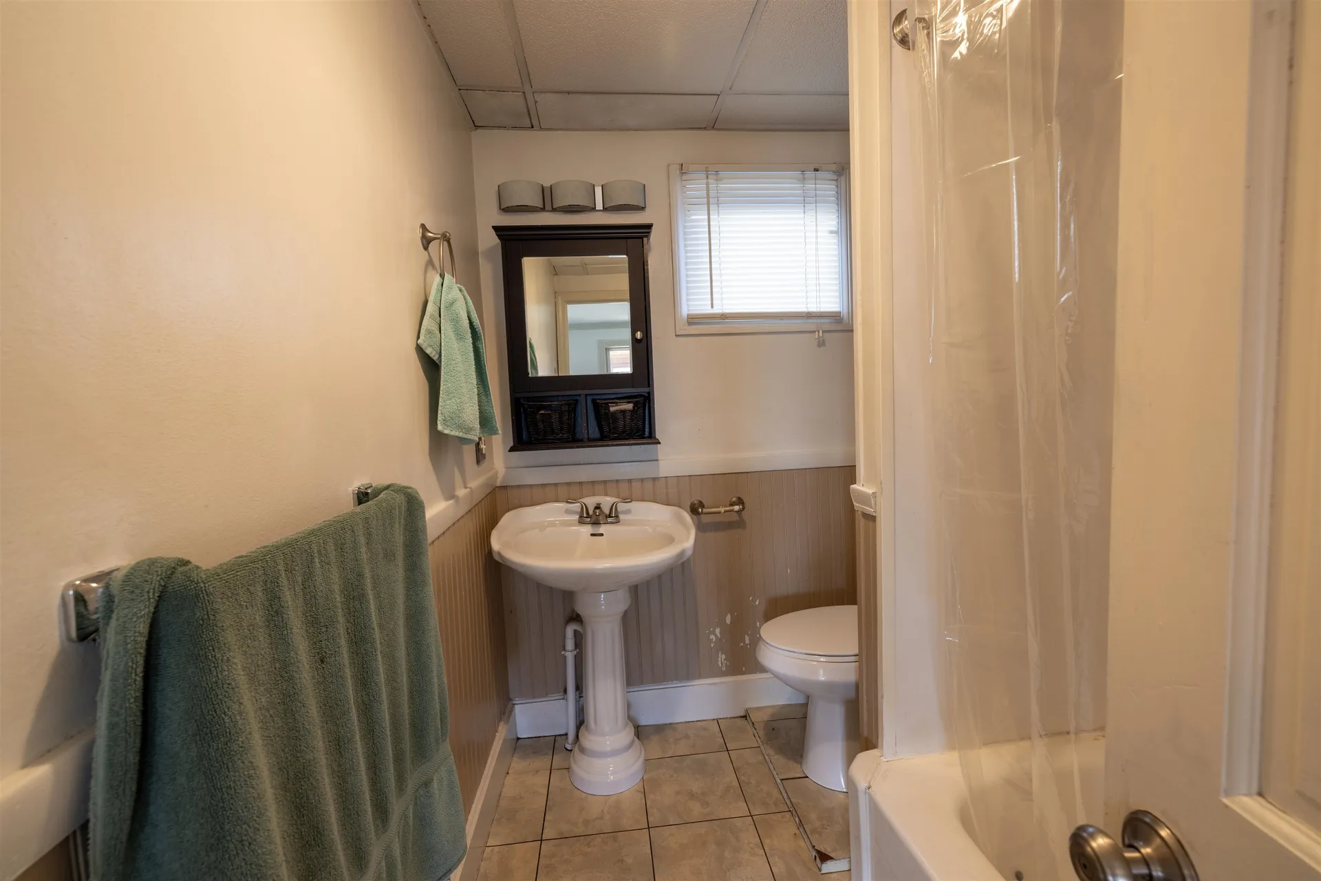 8 Old Manchester Road Raymond NH 03077