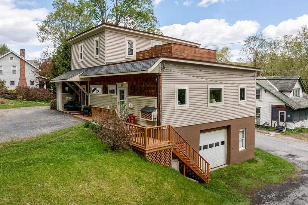24 Putnam Street Claremont NH 03743