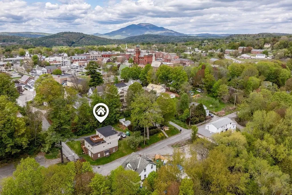 24 Putnam Street Claremont NH 03743