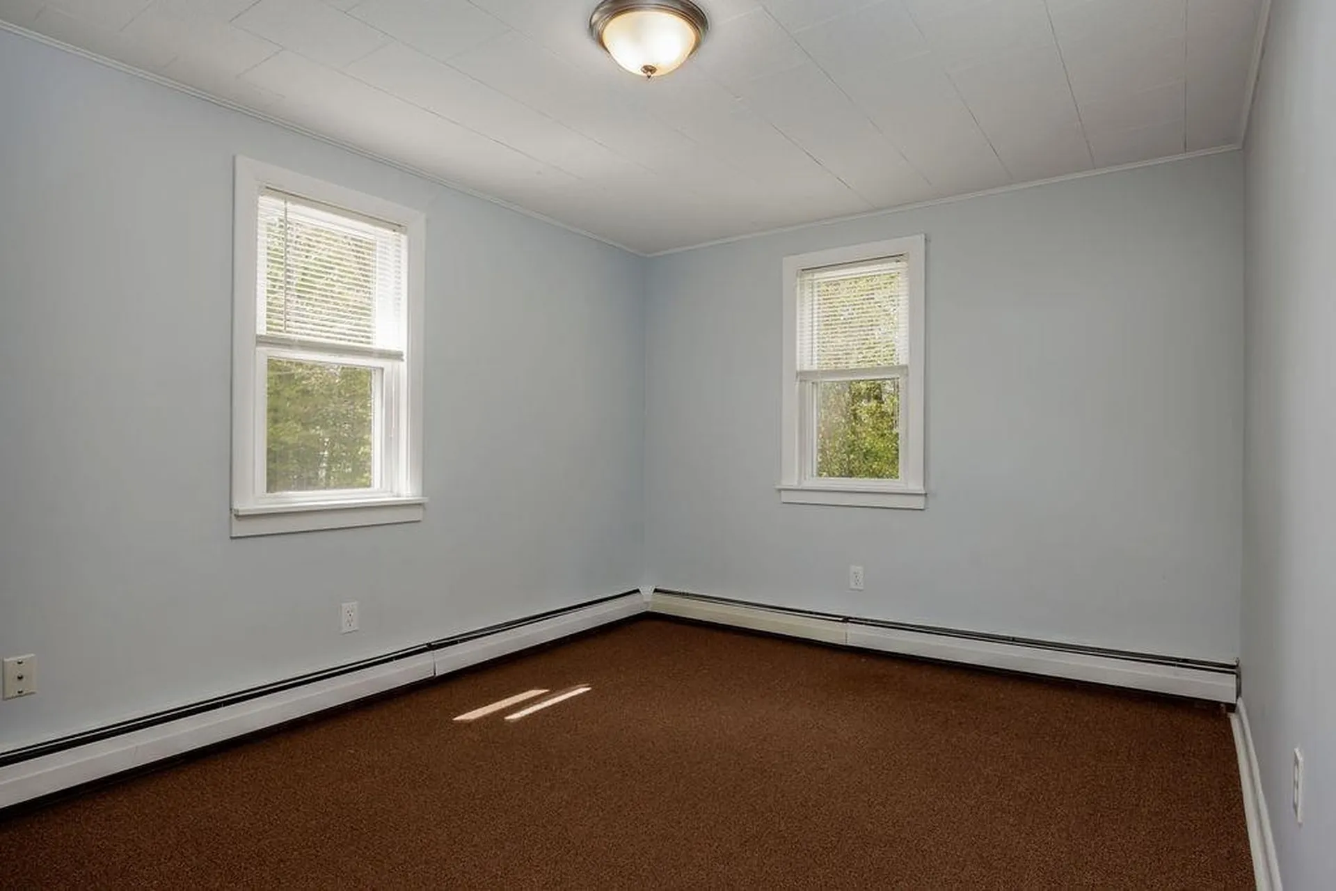 24 Putnam Street Claremont NH 03743