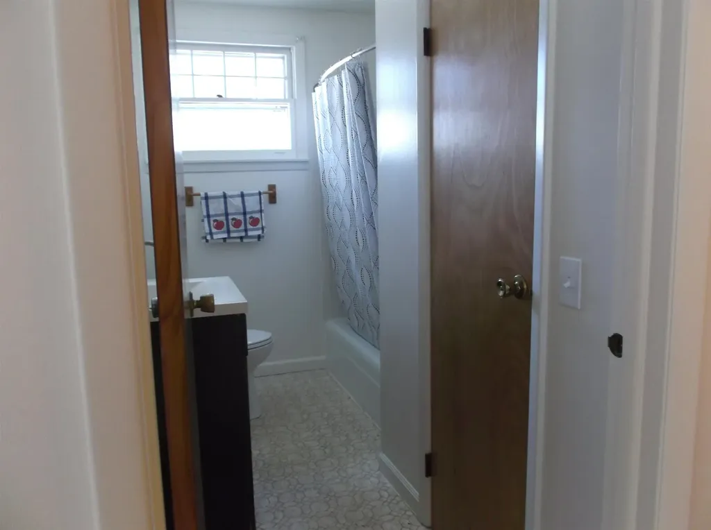 34 Beacon Street South Burlington VT 05403