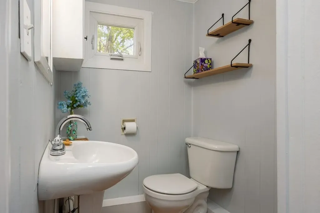24 Putnam Street Claremont NH 03741
