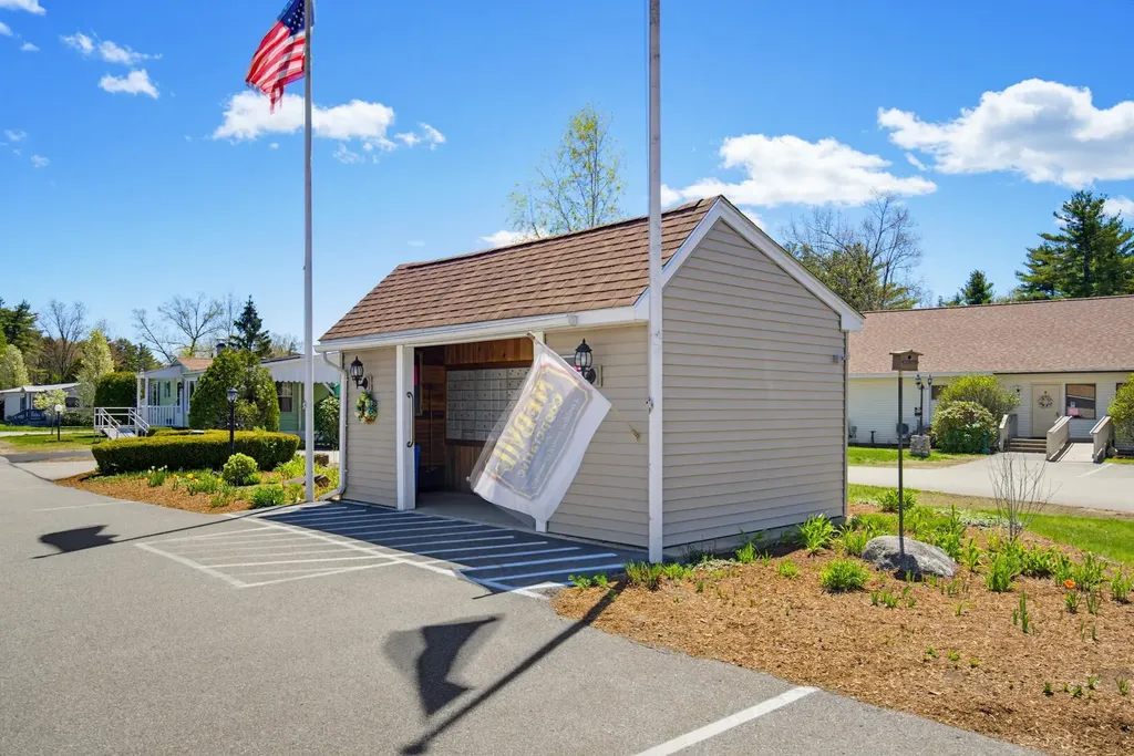 55 Roger Road Goffstown NH 03045