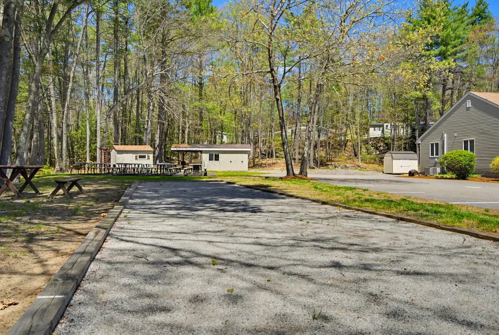 55 Roger Road Goffstown NH 03045