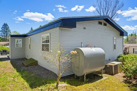 55 Roger Road Goffstown NH 03045