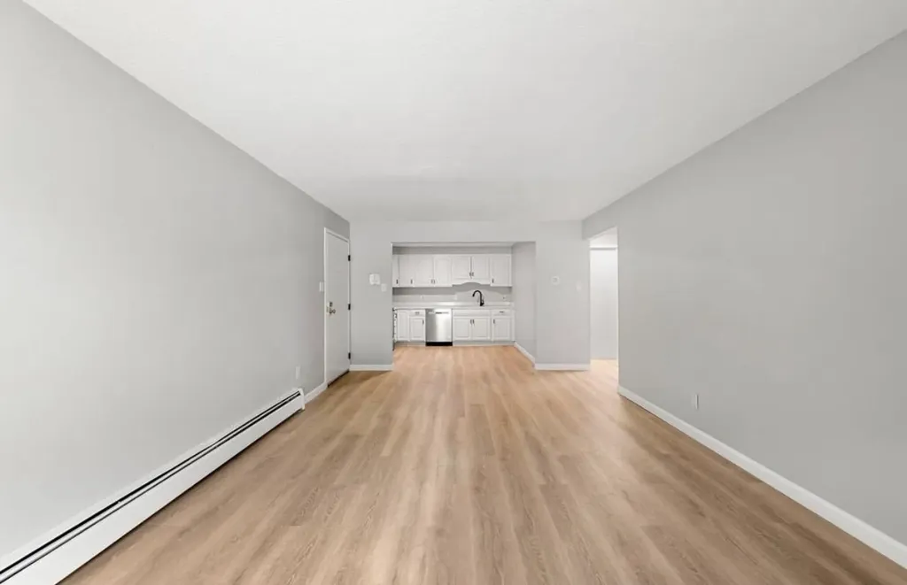 3 Pembroke Drive Derry NH 03038