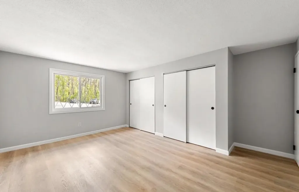3 Pembroke Drive Derry NH 03038