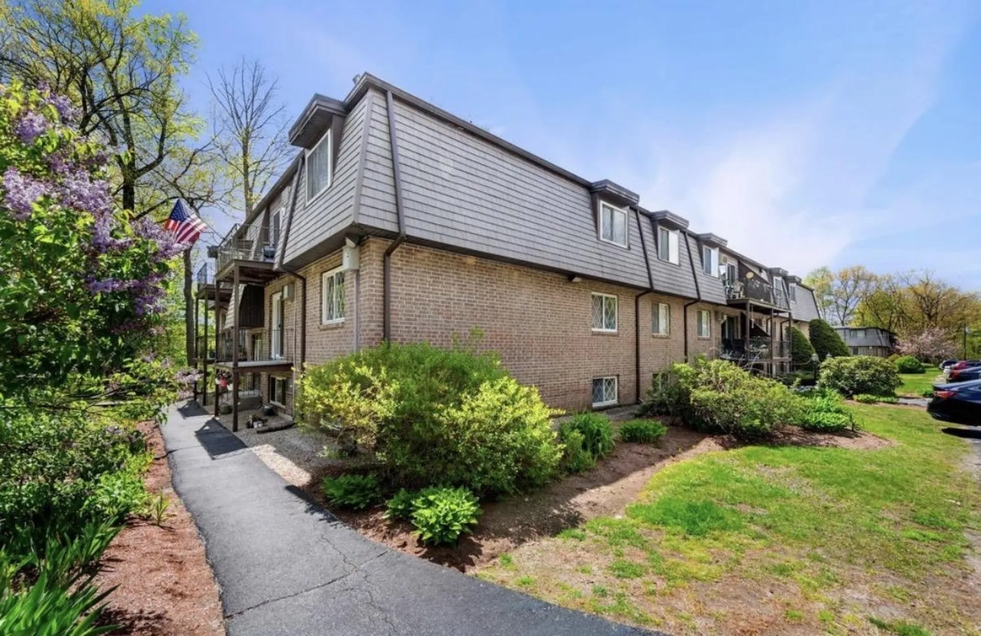 3 Pembroke Drive Derry NH 03038