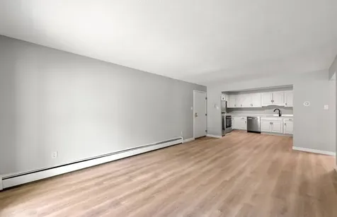 3 Pembroke Drive Derry NH 03038
