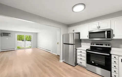 3 Pembroke Drive Derry NH 03038