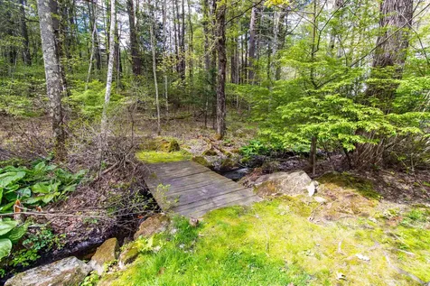 60 Robinson Road Hudson NH 03051