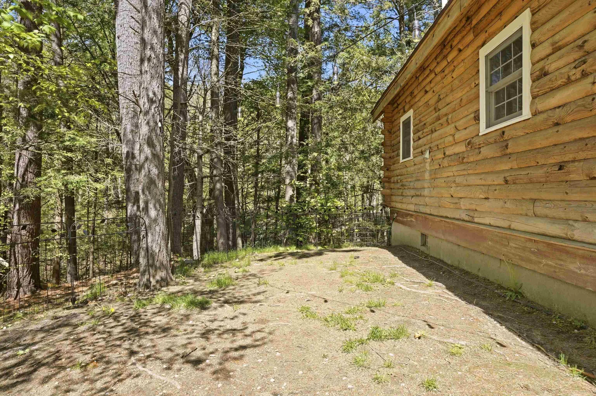 15 Sargent Drive Raymond NH 03077