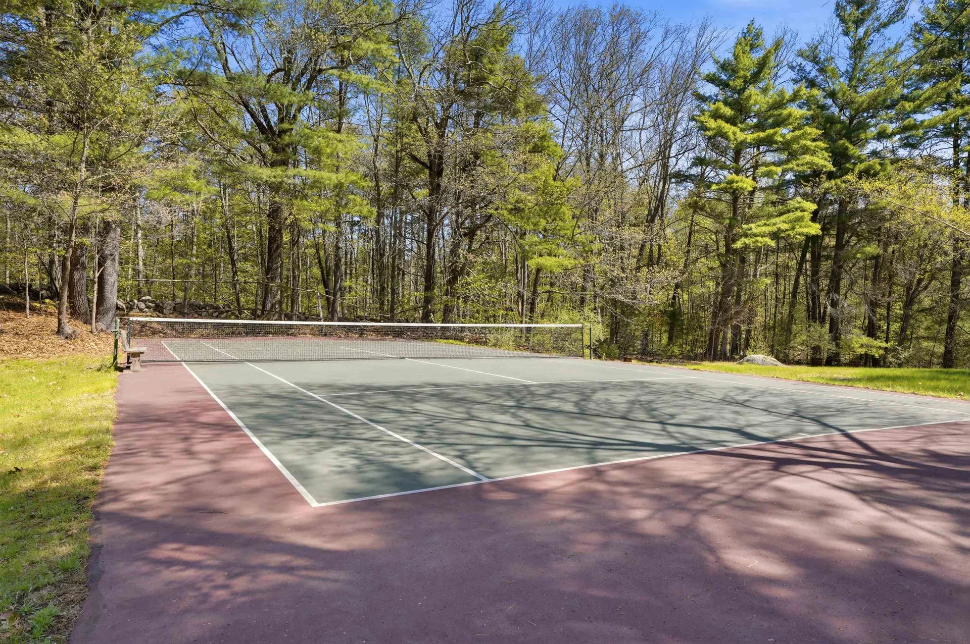 15 Sargent Drive Raymond NH 03077