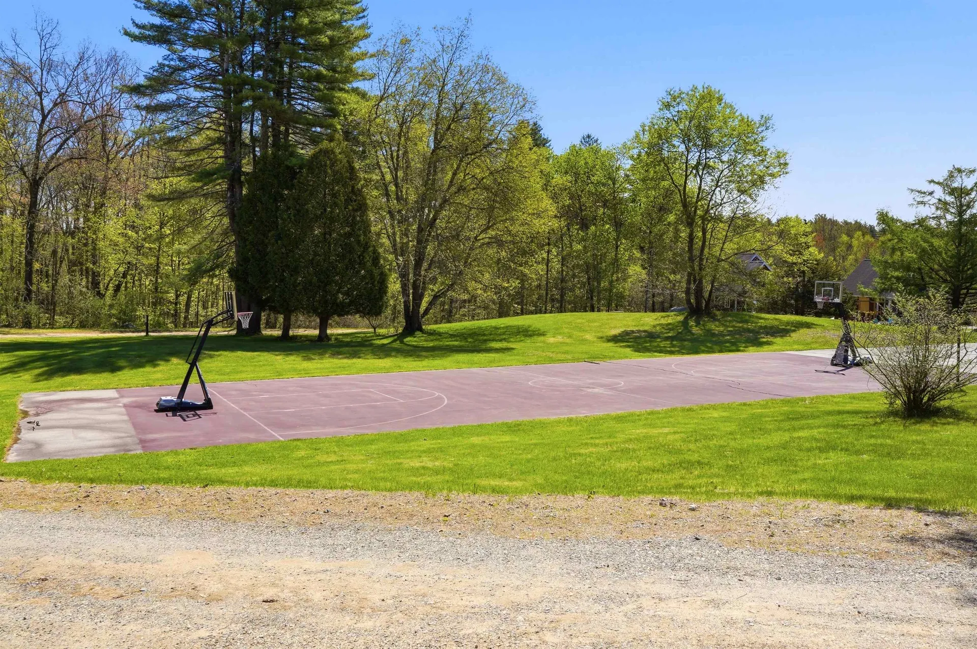 15 Sargent Drive Raymond NH 03077
