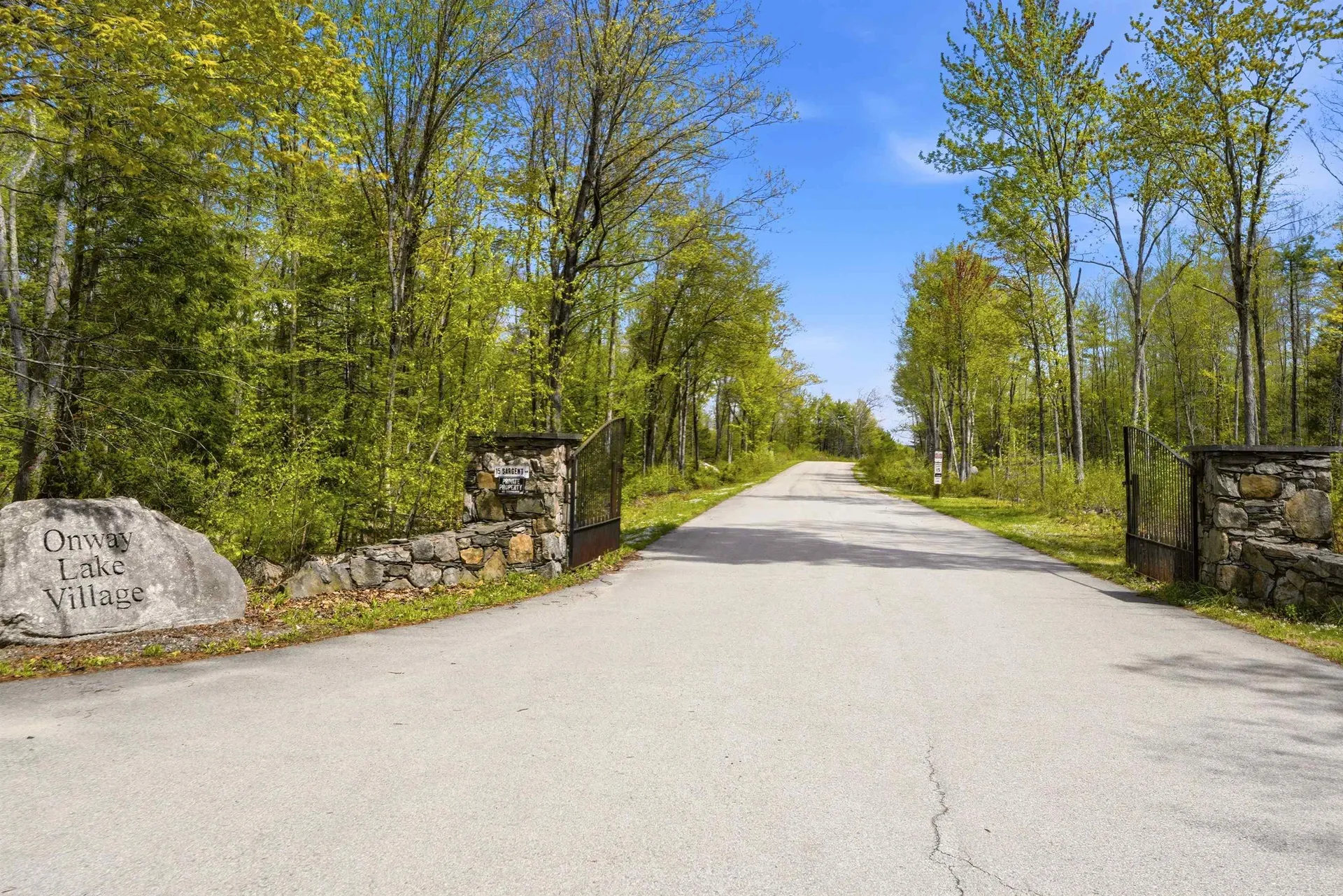 15 Sargent Drive Raymond NH 03077