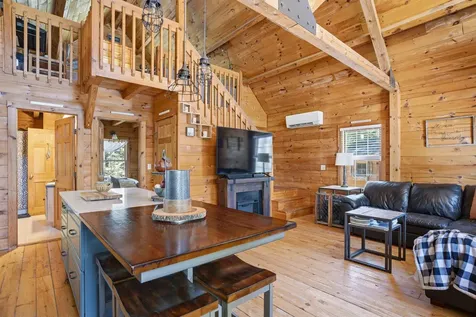 15 Sargent Drive Raymond NH 03077