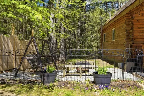15 Sargent Drive Raymond NH 03077