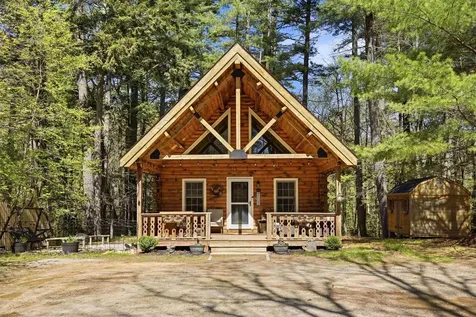 15 Sargent Drive Raymond NH 03077