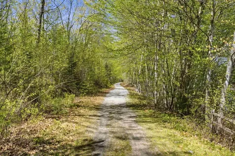 15 Sargent Drive Raymond NH 03077