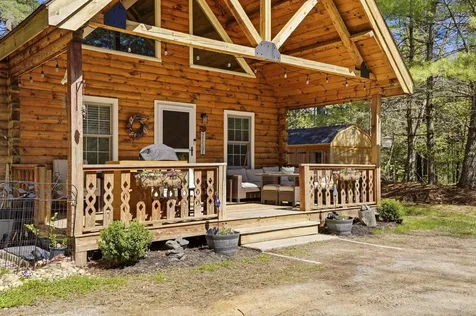 15 Sargent Drive Raymond NH 03077