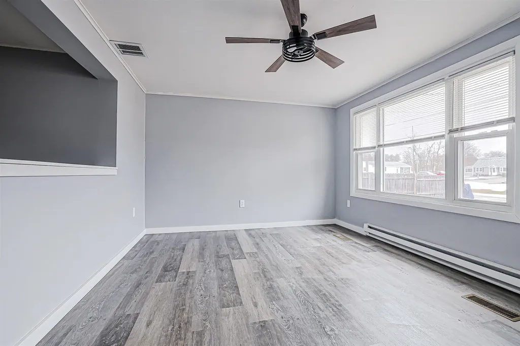 9 Oneida Circle Nashua NH 03060