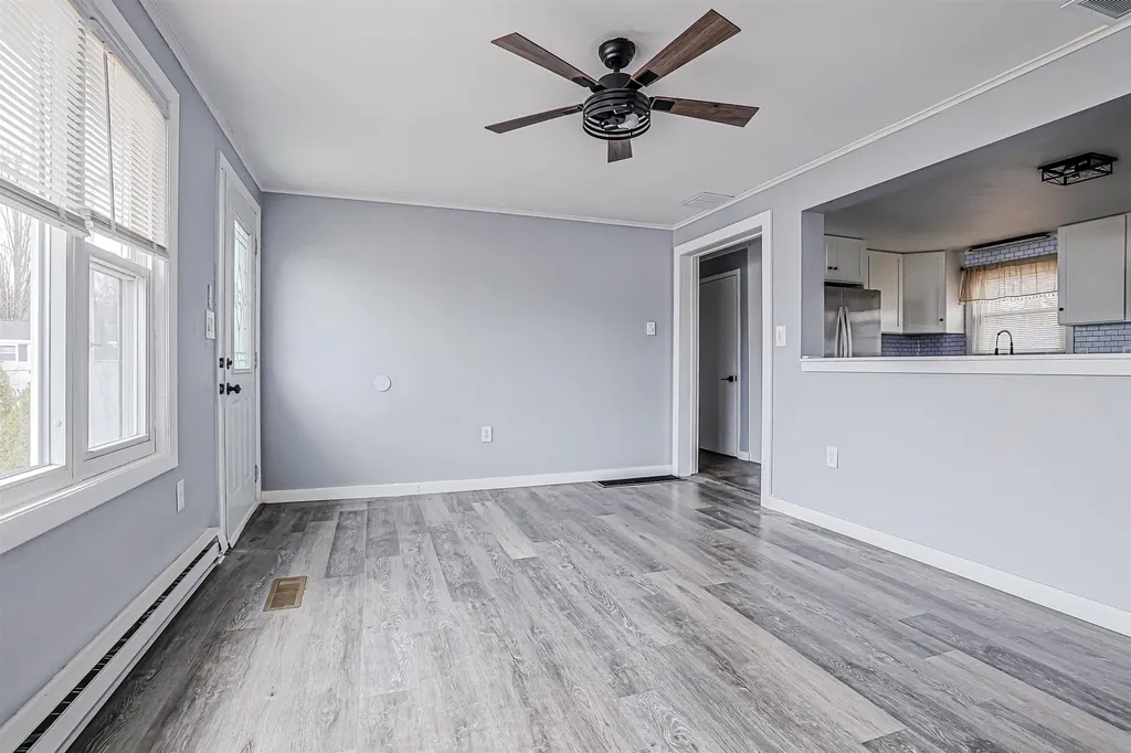 9 Oneida Circle Nashua NH 03060
