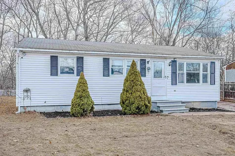9 Oneida Circle Nashua NH 03060