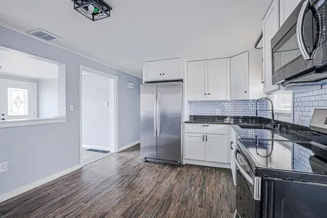 9 Oneida Circle Nashua NH 03060