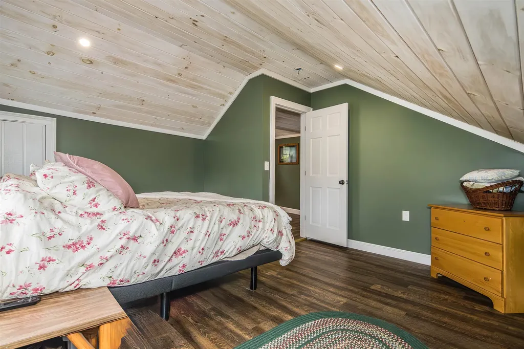 31 West Street Middletown Springs VT 05757