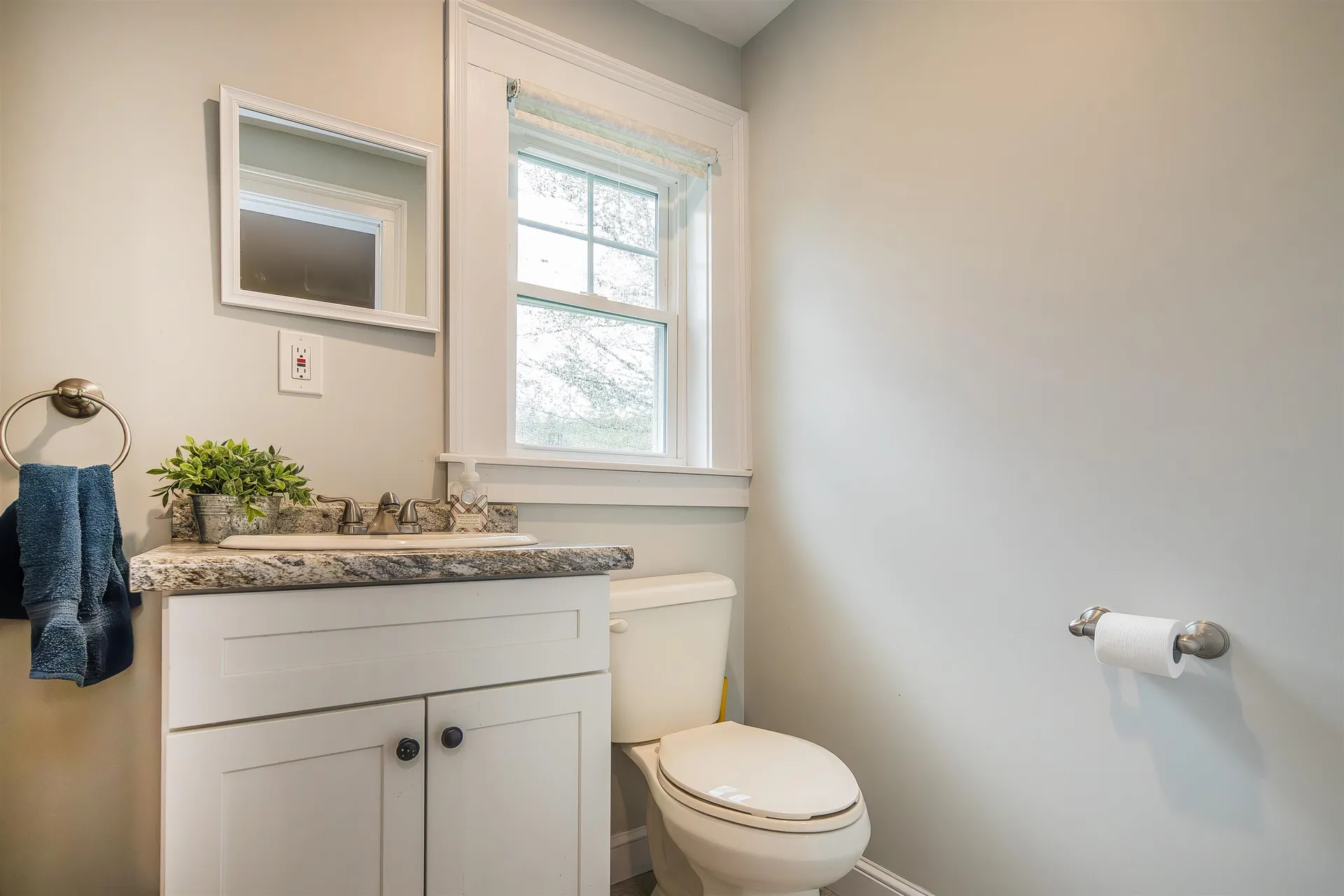 31 West Street Middletown Springs VT 05757