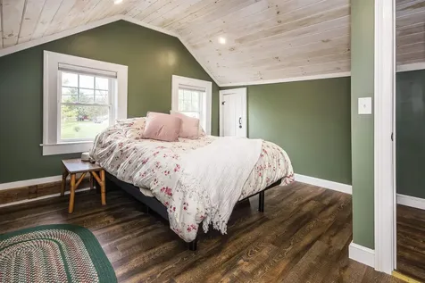 31 West Street Middletown Springs VT 05757