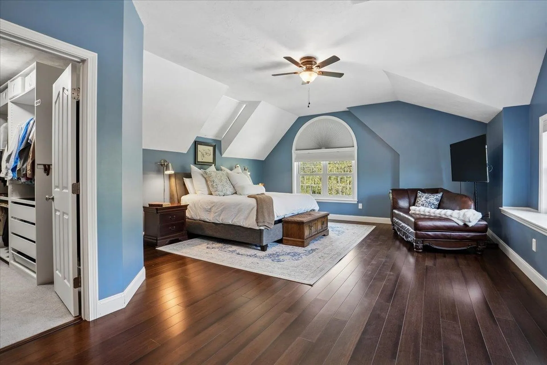 3 Crimson Court Nashua NH 03063