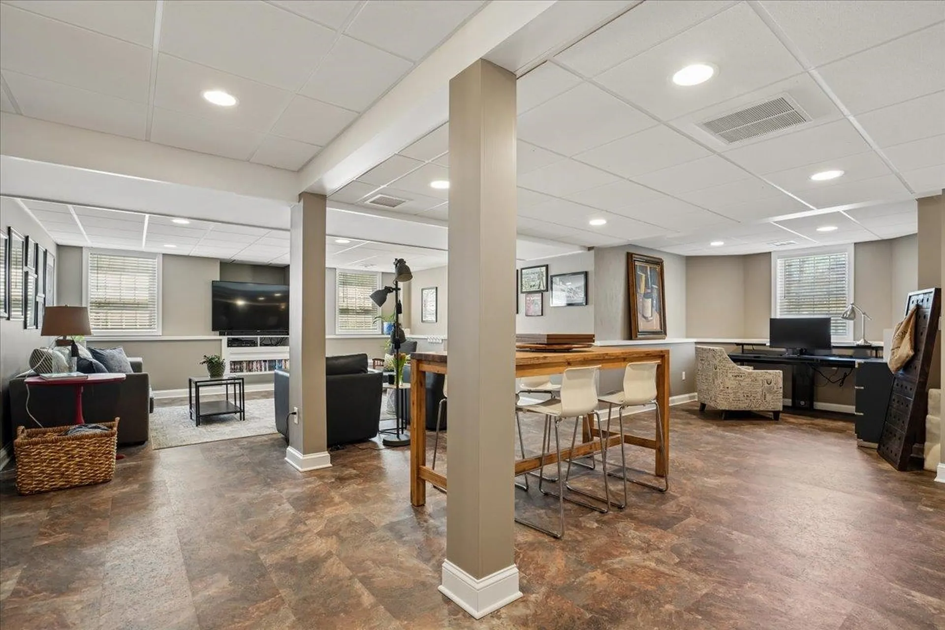 3 Crimson Court Nashua NH 03063